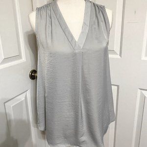 S Alfani Solid Silver/Light Gray Satiny Sleeveless V-Neck Top